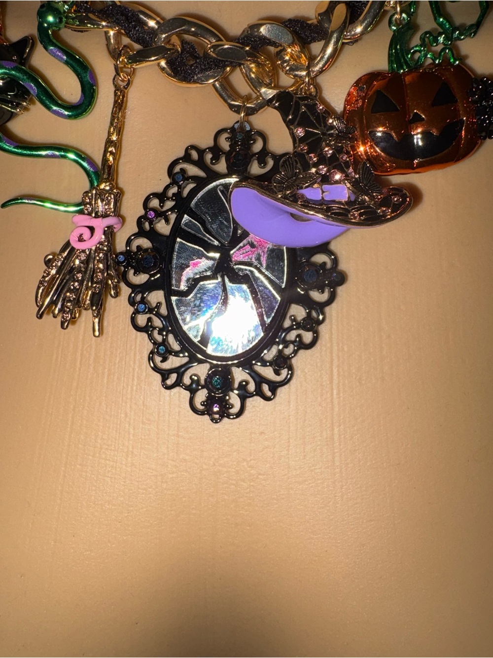 NWT Betsey Johnson Witchy Lace Frontal Necklace w Shattered Mirror - Picture 2 of 6